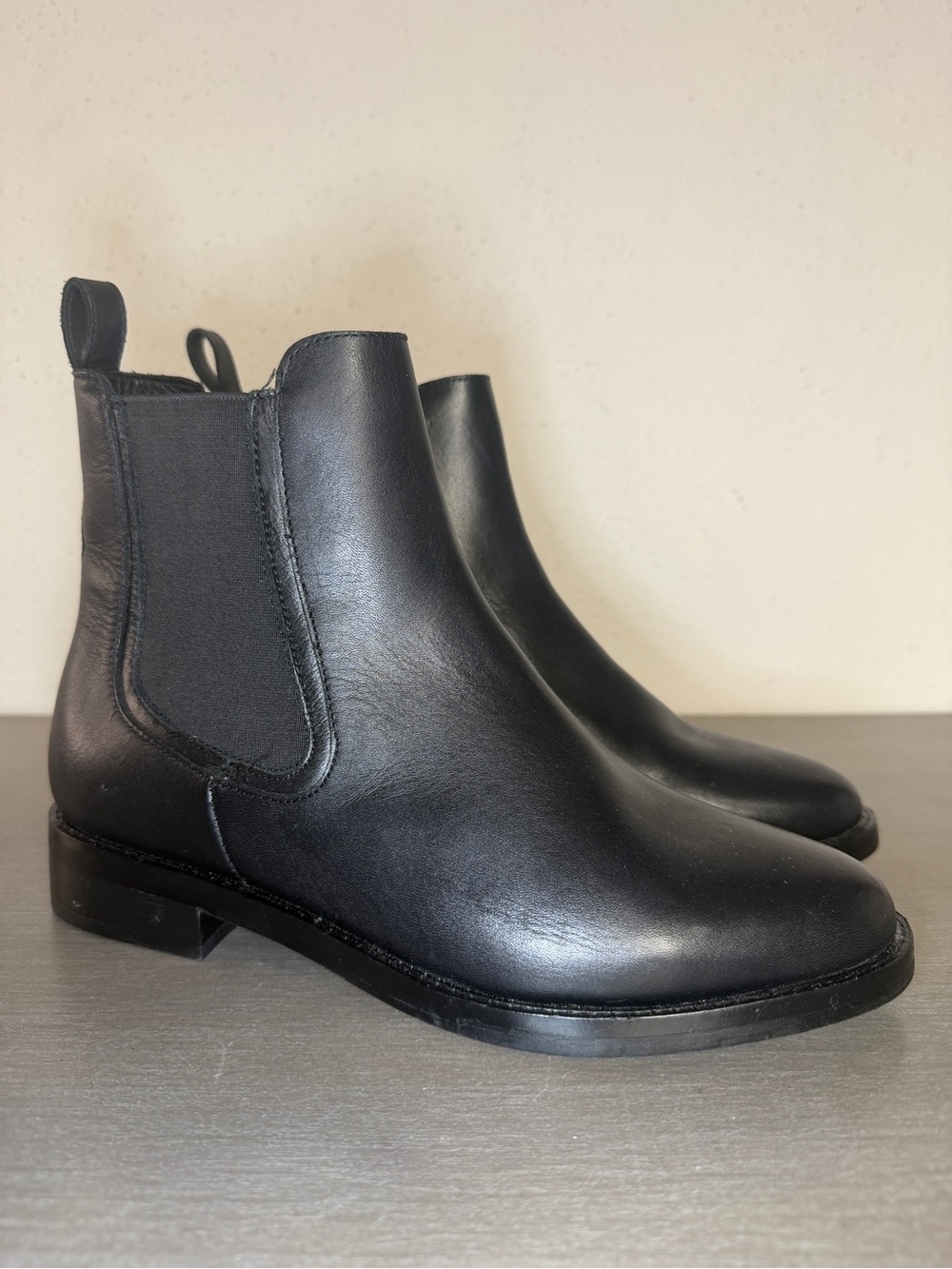 Women's Thursday Boot Co. Black Leather Chelsea Slip On Ankle Boots Size 7.5